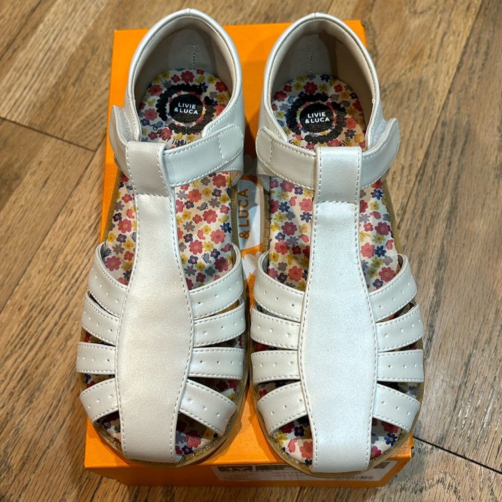 New Livie & Luca sandal, Size 1Y
